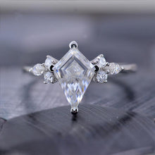 Load image into Gallery viewer, 2.5 Carat Kite Moissanite Engagement Ring. 2.5CT Fancy Shape Moissanite Ring