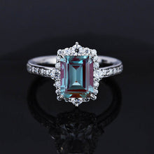 Load image into Gallery viewer, 3 Carat  Cut Alexandrite Halo Gold Engagement Ring