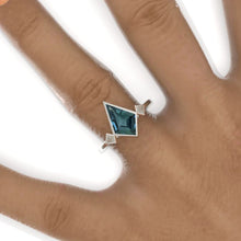 Load image into Gallery viewer, 2.5 Carat Kite Shield Teal Sapphire Engagement Ring. 2.5CT Fancy Shape Teal Sapphire Ring