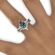 Load image into Gallery viewer, 1 Carat Kite Teal Sapphire Engagement Ring. 1CT Fancy Kite Shape Teal Sapphire Ring Set