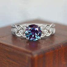 Load image into Gallery viewer, Alexandrite Lattice Gold Engagement Ring