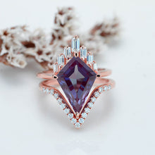 Load image into Gallery viewer, 14K Gold 4 Carat Kite Alexandrite Halo Engagement Ring, Eternity Ring Set