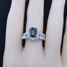 Load image into Gallery viewer, 3Ct Alexandrite Engagement Ring Halo Radiant Cut Alexandrite Engagement Ring