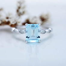 Load image into Gallery viewer, 2Ct Emerald cut Aquamarine ring, Aquamarine solitaire ring, natural aquamarine ring, genuine aquamarine emerald cut vintage ring