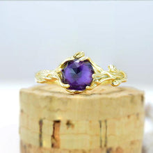 Load image into Gallery viewer, Silver Dainty Natural Amethyst Ring. Round Amethyst Floral Twig Ring