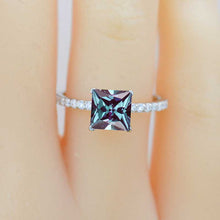 Load image into Gallery viewer, 2 Carat Princess Cut Alexandrite Engagement Ring