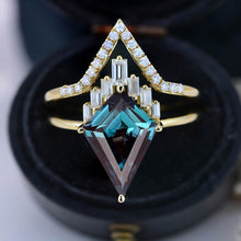 Load image into Gallery viewer, 14K Gold 4 Carat Kite Alexandrite Halo Engagement Ring, Eternity Ring Set