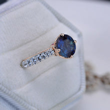 Load image into Gallery viewer, 2 Carat Alexandrite Engagement White Gold Ring