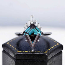 Load image into Gallery viewer, 4 Carat Kite Alexandrite Halo Engagement Ring