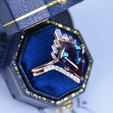 Load image into Gallery viewer, 14K Gold 4 Carat Kite Alexandrite Halo Engagement Ring, Eternity Ring Set