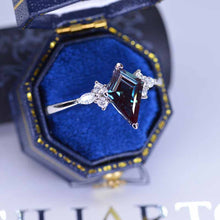 Load image into Gallery viewer, 3 Carat Kite Alexandrite Engagement Ring. 3CT Fancy Shape Alexandrite Ring
