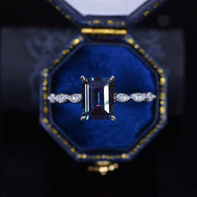 Load image into Gallery viewer, 3 Carat Emerald Cut Alexandrite Luxury Vintage Ring