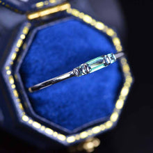 Load image into Gallery viewer, 0.3 Carat Alexandrite Gold Promissory Ring