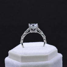 Load image into Gallery viewer, 3Ct Emerald cut Aquamarine ring, Aquamarine solitaire ring, natural aquamarine ring, genuine aquamarine emerald cut vintage ring