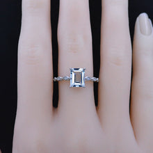Load image into Gallery viewer, 3Ct Emerald cut Aquamarine ring, Aquamarine solitaire ring, natural aquamarine ring, genuine aquamarine emerald cut vintage ring