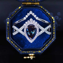 Load image into Gallery viewer, 1.5CT Pear Alexandrite Halo Engagement Ring. 14K Solid Gold Ring Vintage Anniversary Eternity Gold Ring Set.