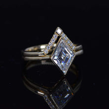 Load image into Gallery viewer, 2.5 Carat Kite Moissanite Engagement Ring. 2.5CT Fancy Kite Shape Moissanite Ring Set