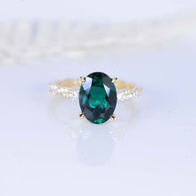 Load image into Gallery viewer, 14K Yellow Gold 3 Carat Oval Emerald Rope Engagement Ring Eternity Set