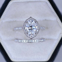 Load image into Gallery viewer, 14K Solid Gold Ring 1.5CT Oval Moissanite Wedding Ring Moissanite Halo Engagement Ring Anniversary Promise Eternity Gold Ring Set