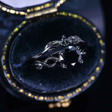 Load image into Gallery viewer, Black Moissanite Lattice Black Gold Celtic Engagement Ring Set