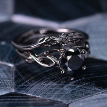Load image into Gallery viewer, Black Moissanite Lattice Black Gold Celtic Engagement Ring Set