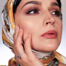 Load image into Gallery viewer, ''Carmen'' 2 Carat Alexandrite 14K Gold Engagement Ring