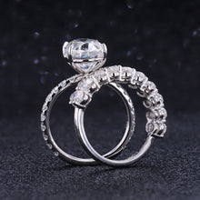 Load image into Gallery viewer, 4 Carat Oval Cut Giliarto Moissanite White Gold Engagement Ring Set