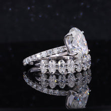 Load image into Gallery viewer, 4 Carat Oval Cut Giliarto Moissanite White Gold Engagement Ring Set