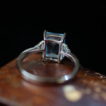Load image into Gallery viewer, 3Ct Emerald cut Aquamarine ring, Aquamarine solitaire ring, natural aquamarine ring, genuine aquamarine emerald cut vintage ring