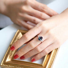 Load image into Gallery viewer, Oval Three Stone Alexandrite ring, Alexandrite ring, Alexandrite ring, Alexandrite Oval Shape Gold ring