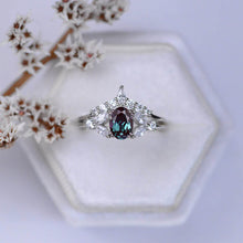 Load image into Gallery viewer, Oval Alexandrite Engagement Ring Set