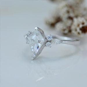 2.5 Carat Kite Moissanite Engagement Ring. 2.5CT Fancy Shape Moissanite Ring