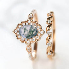Load image into Gallery viewer, Vintage Oval Genuine Moss Agate Engagement Flower Ring
