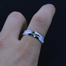 Load image into Gallery viewer, &quot;Liquid Metal&quot; Teal Sapphire Men&#39;s 14K White Gold  Ring.
