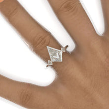 Load image into Gallery viewer, 2.5 Carat Kite Shield Moissanite Engagement Ring. 2.5CT Fancy Shape Moissanite Ring
