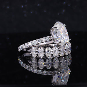 4 Carat Oval Cut Giliarto Moissanite White Gold Engagement Ring Set