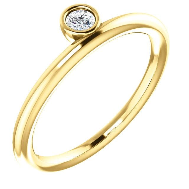 14K Gold Yellow 3mm Round Forever One Moissanite Ring - Giliarto