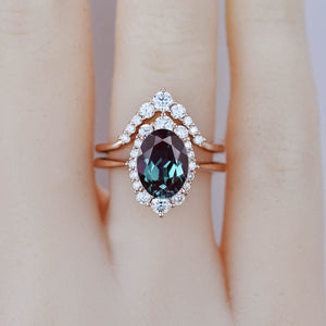 3 Carat Oval Alexandrite Halo Engagement Ring, Promise Ring For Her,  Alexandrite Wedding Ring, 14K Gold Oval Alexandrite Engagement Ring Set