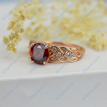 Load image into Gallery viewer, Lattice Ruby Giliarto Gold Engagement Ring
