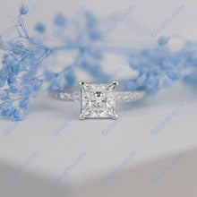 Load image into Gallery viewer, 1.5 Carat Princess Cut Moissanite Engagement Gold  Ring
