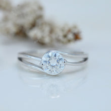 Load image into Gallery viewer, 1 Carat Giliarto Moissanite White Gold Engagement Ring
